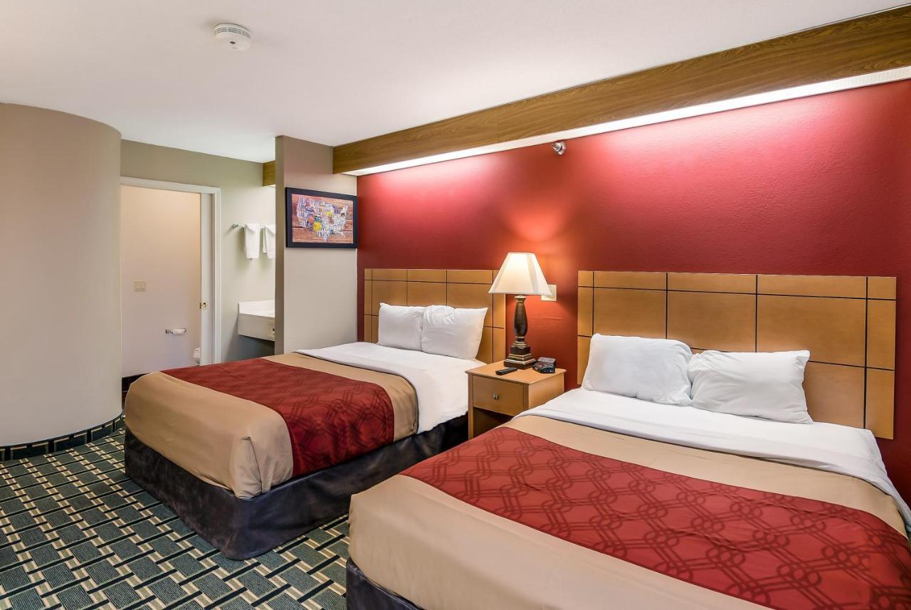 Econo Lodge Inn & Suites Peoria Illinois Екстериор снимка