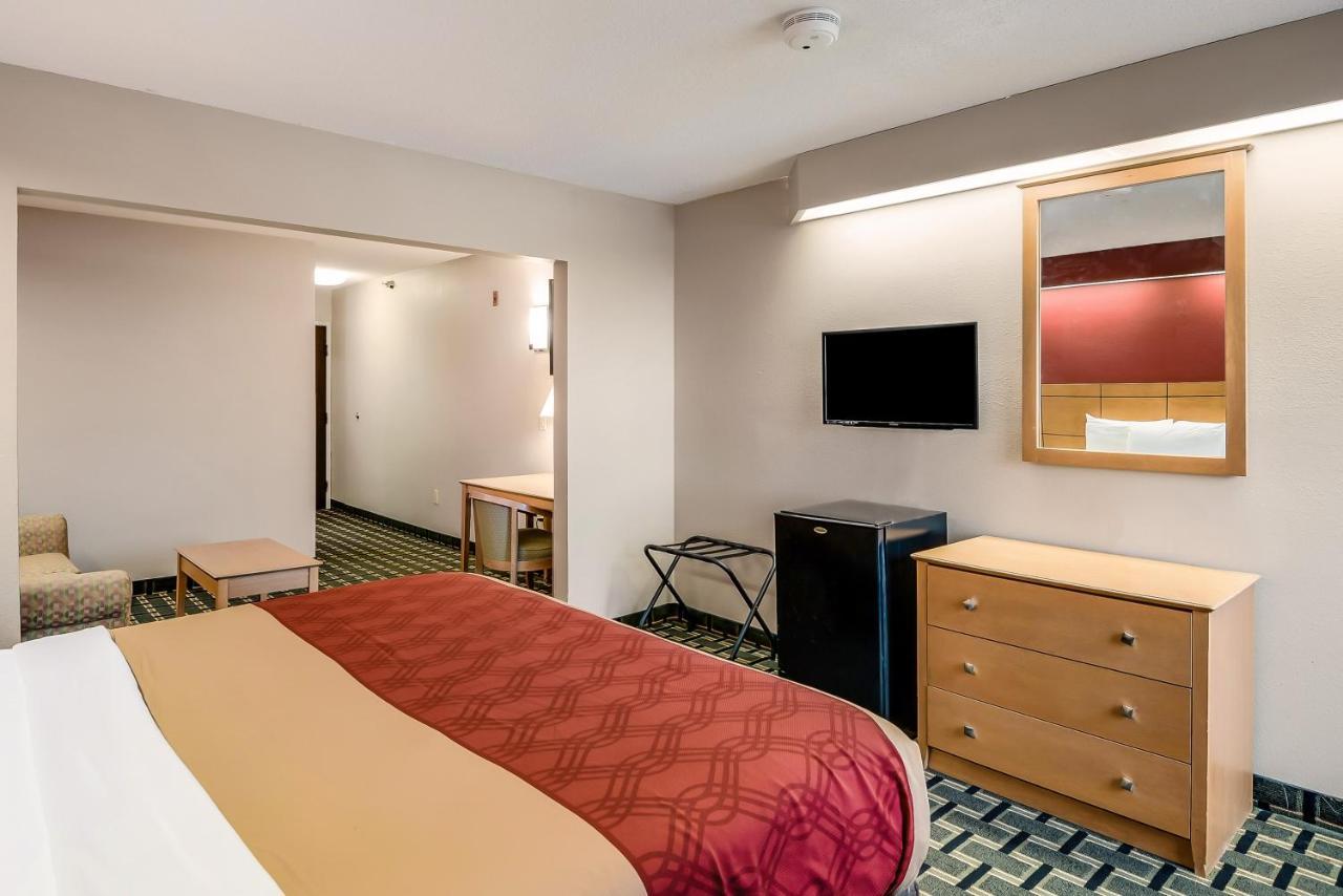 Econo Lodge Inn & Suites Peoria Illinois Екстериор снимка