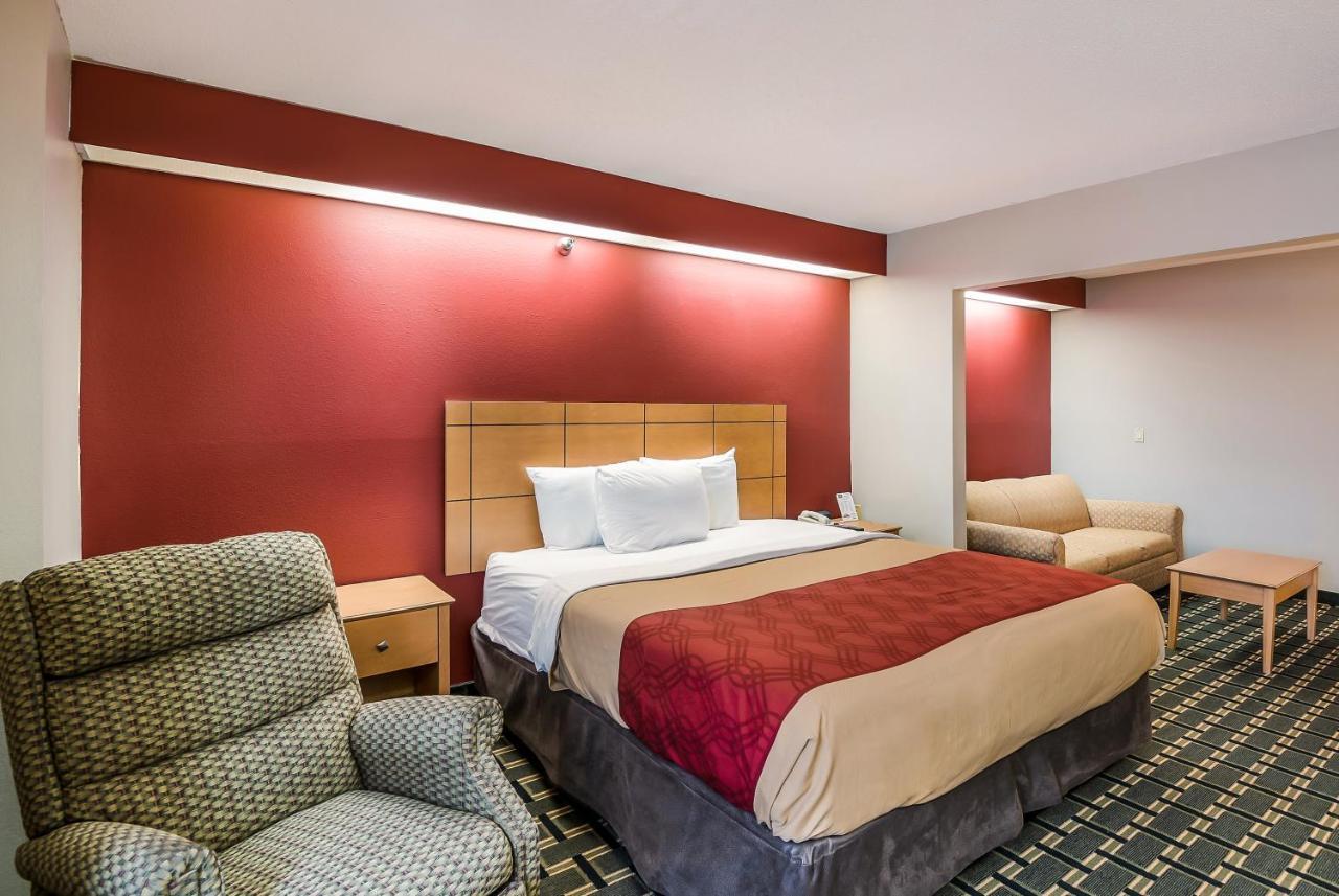Econo Lodge Inn & Suites Peoria Illinois Екстериор снимка