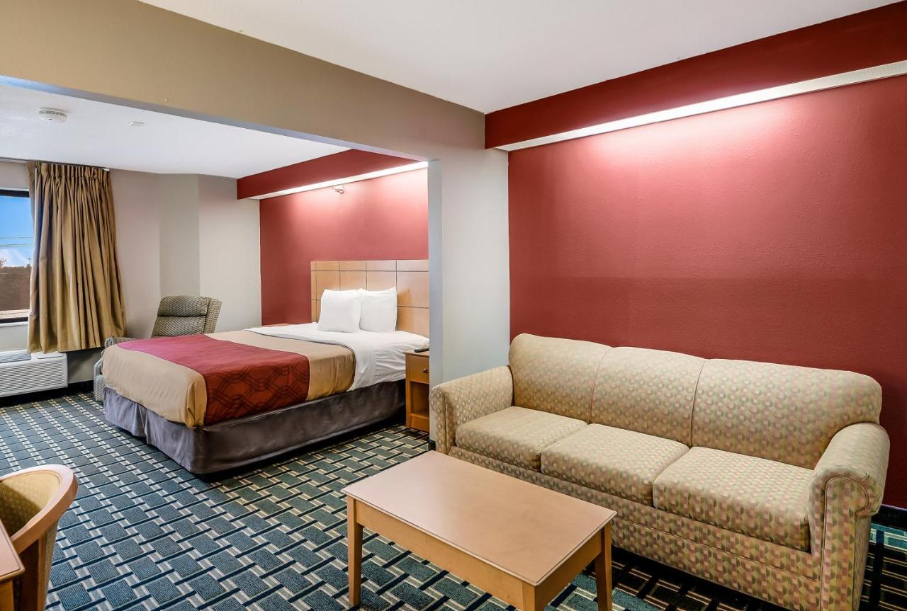 Econo Lodge Inn & Suites Peoria Illinois Екстериор снимка