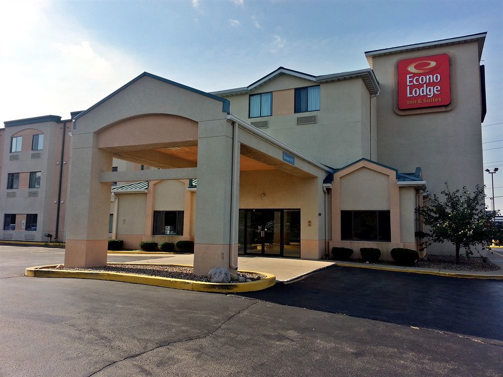 Econo Lodge Inn & Suites Peoria Illinois Екстериор снимка