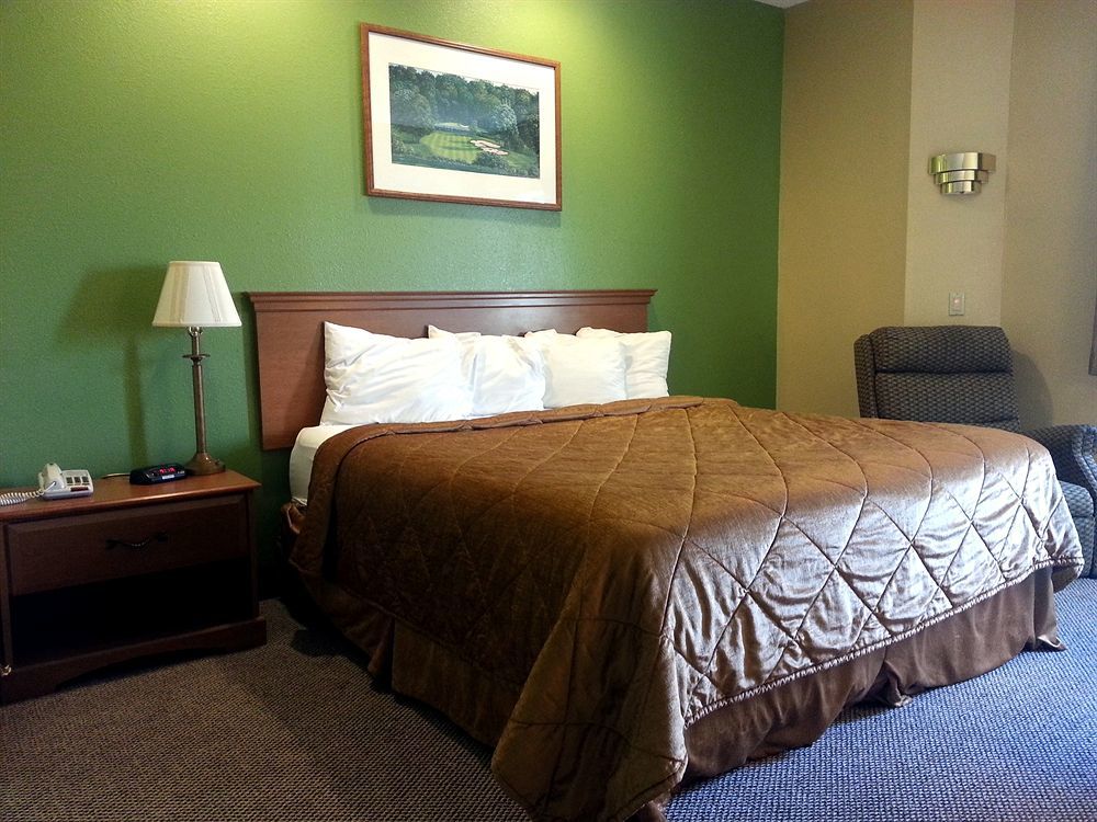 Econo Lodge Inn & Suites Peoria Illinois Екстериор снимка